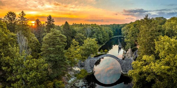 Kromlau - Die Rakotzbrücke in der Morgensonne